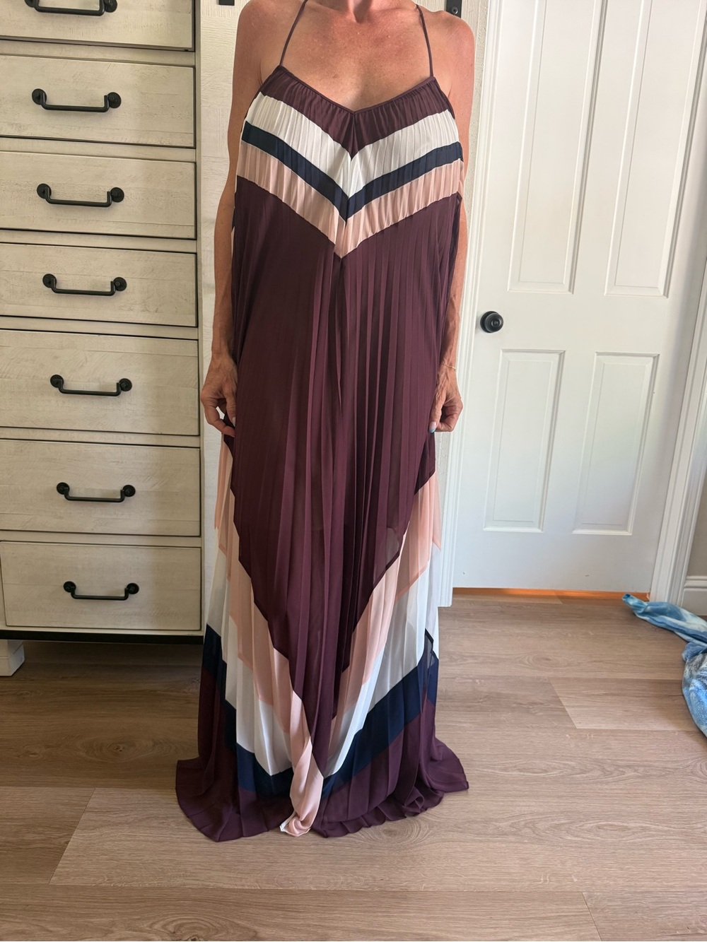 BCBGMaxAzria Plum Pleated V‑Neck Strappy Maxi Dress with Chevron Panels NWT